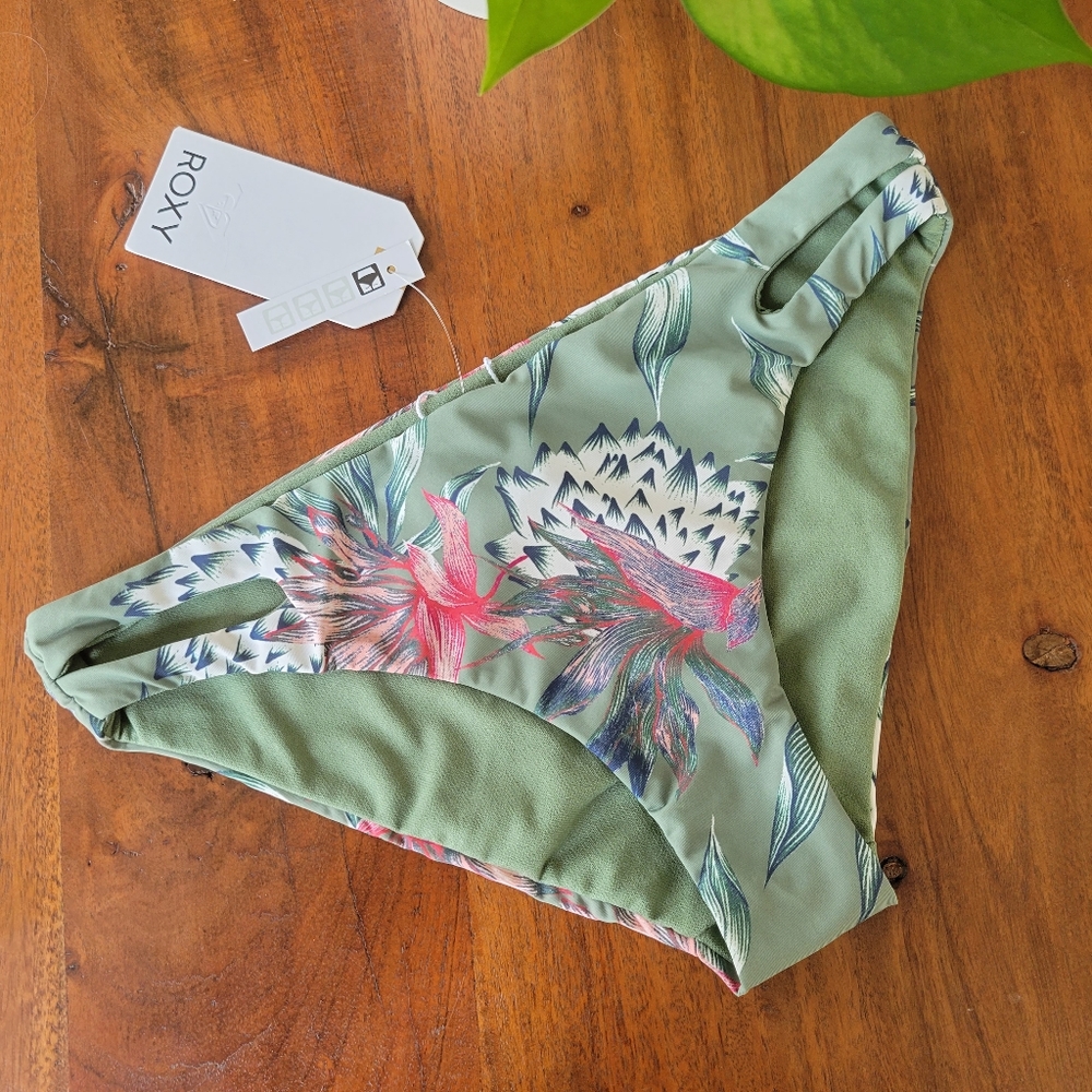 🌴NWT Roxy bikini bottoms!